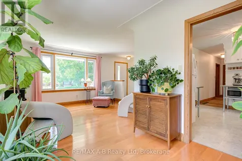 138 Woods Street Stratford ON N5A 1M4