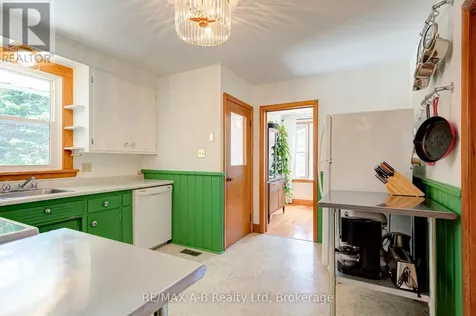 138 Woods Street Stratford ON N5A 1M4
