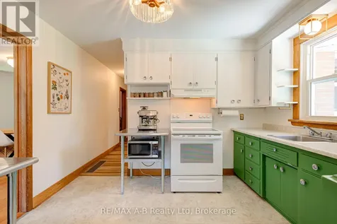 138 Woods Street Stratford ON N5A 1M4