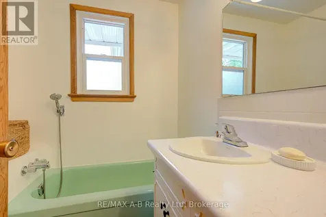 138 Woods Street Stratford ON N5A 1M4