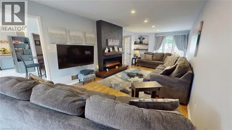 74 Liam Drive Hamilton ON L9G 4Y1
