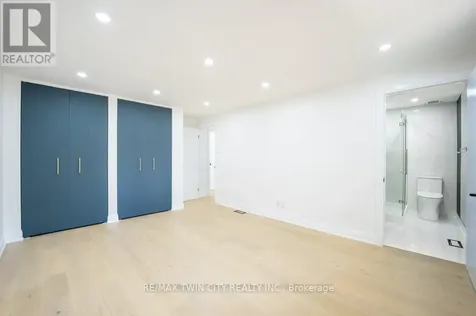 21 Halliwell Drive Kitchener ON N2B 2M5
