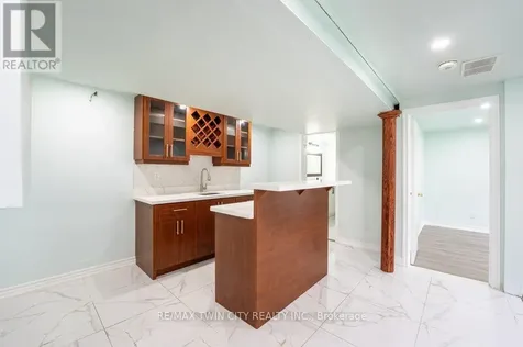 21 Halliwell Drive Kitchener ON N2B 2M5