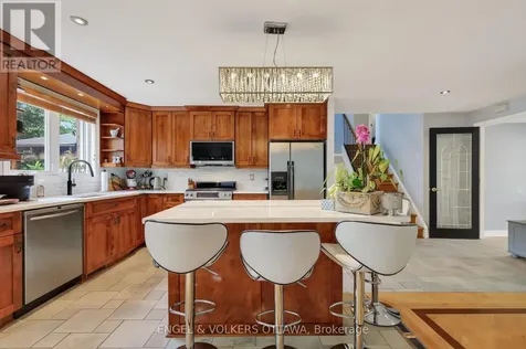 1 Blueridge Court Ottawa ON K2J 2J3