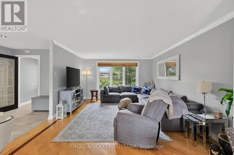 1 Blueridge Court Ottawa ON K2J 2J3
