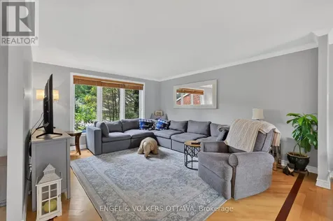 1 Blueridge Court Ottawa ON K2J 2J3