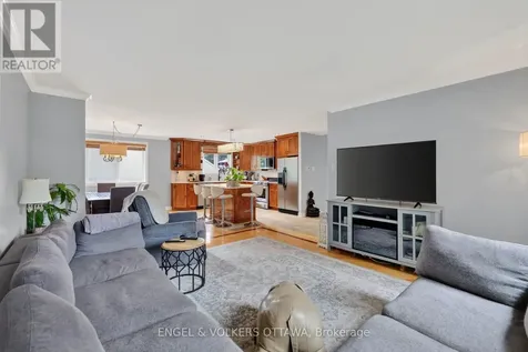 1 Blueridge Court Ottawa ON K2J 2J3