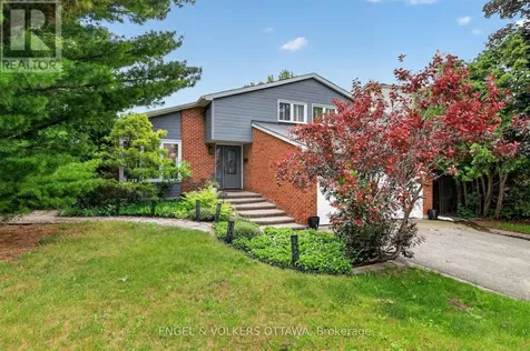 1 Blueridge Court Ottawa ON K2J 2J3