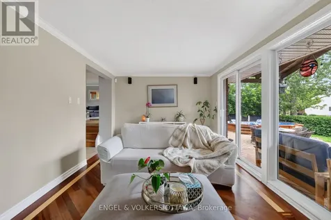 1 Blueridge Court Ottawa ON K2J 2J3