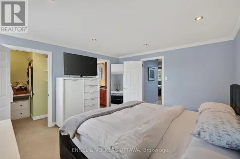 1 Blueridge Court Ottawa ON K2J 2J3