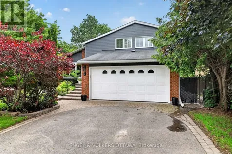 1 Blueridge Court Ottawa ON K2J 2J3