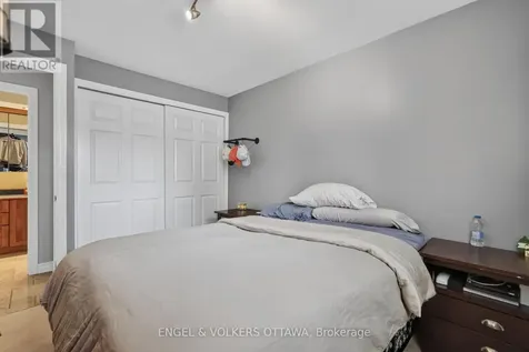 1 Blueridge Court Ottawa ON K2J 2J3