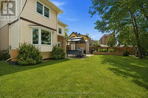 962 Weston Drive Ottawa ON K1G 1X2