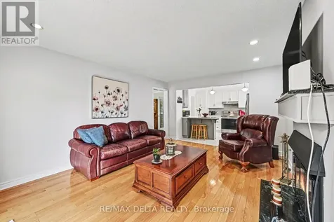 1462 Laurin Crescent Ottawa ON K1E 3G7