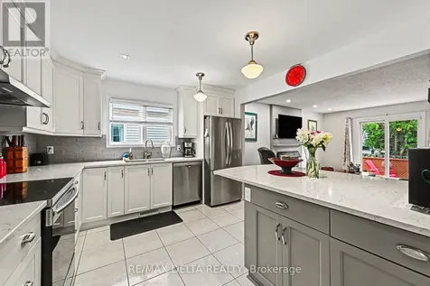 1462 Laurin Crescent Ottawa ON K1E 3G7