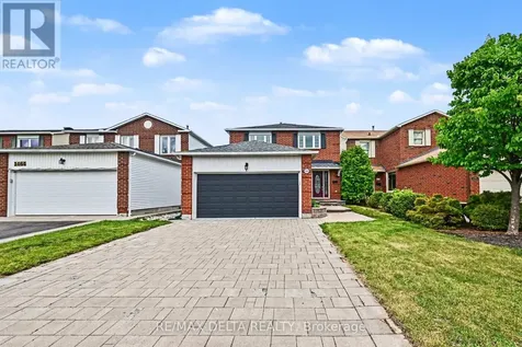 1462 Laurin Crescent Ottawa ON K1E 3G7