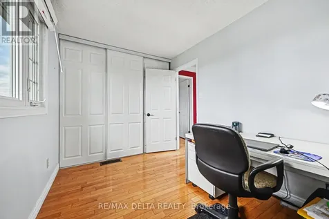 1462 Laurin Crescent Ottawa ON K1E 3G7