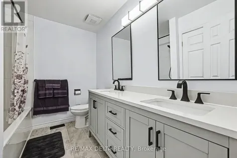 1462 Laurin Crescent Ottawa ON K1E 3G7