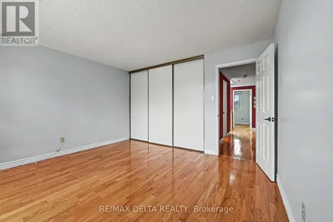 1462 Laurin Crescent Ottawa ON K1E 3G7