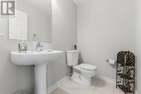 354 Brettonwood Ridge Ottawa ON K2T 0H8