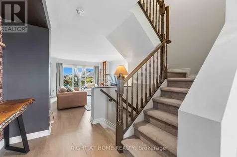354 Brettonwood Ridge Ottawa ON K2T 0H8