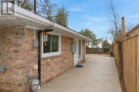 54 Homewood Avenue Wasaga Beach ON L9Z 2M2