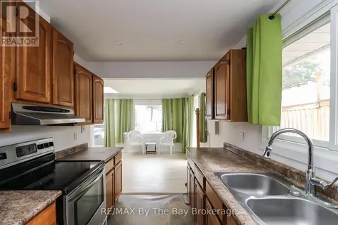 54 Homewood Avenue Wasaga Beach ON L9Z 2M2