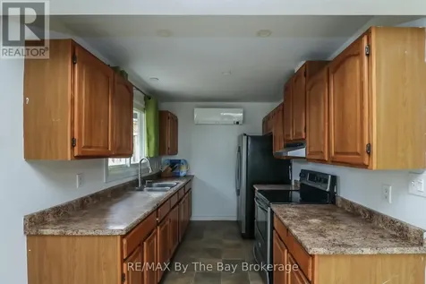 54 Homewood Avenue Wasaga Beach ON L9Z 2M2