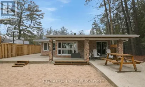 54 Homewood Avenue Wasaga Beach ON L9Z 2M2