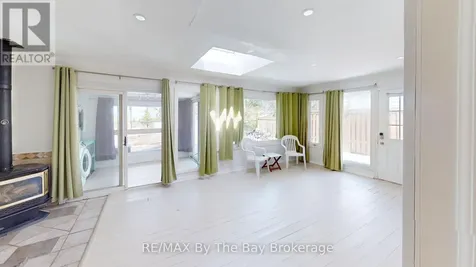 54 Homewood Avenue Wasaga Beach ON L9Z 2M2