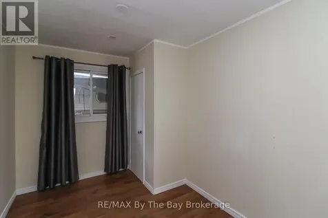 54 Homewood Avenue Wasaga Beach ON L9Z 2M2
