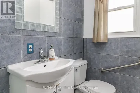 54 Homewood Avenue Wasaga Beach ON L9Z 2M2