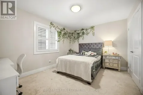 127 Monarch Woods Drive Kitchener ON N2P 2Y9