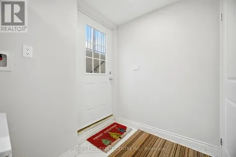 127 Monarch Woods Drive Kitchener ON N2P 2Y9