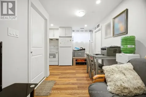 127 Monarch Woods Drive Kitchener ON N2P 2Y9