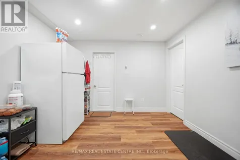127 Monarch Woods Drive Kitchener ON N2P 2Y9