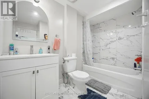 127 Monarch Woods Drive Kitchener ON N2P 2Y9