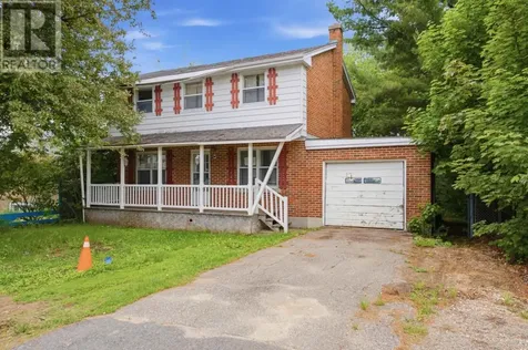4 Macfarlane Road Elliot Lake ON P5A 1L1