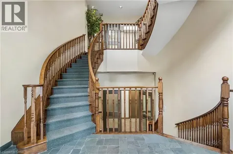 2904 South Sheridan Way Oakville ON L6J 7L9