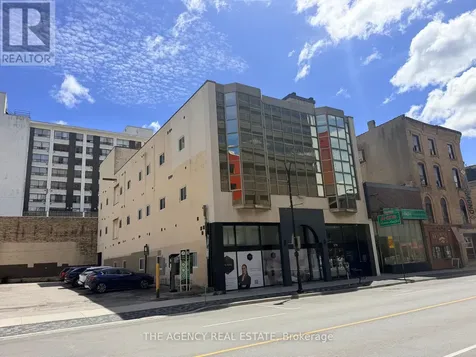376 Richmond Street London East (east K) ON N6A 3C7
