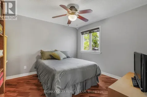 2040 Sunland Drive Ottawa ON K4A 3K8