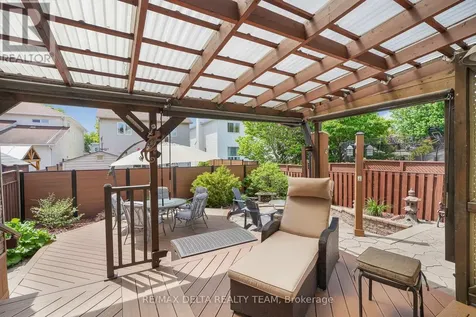 2040 Sunland Drive Ottawa ON K4A 3K8
