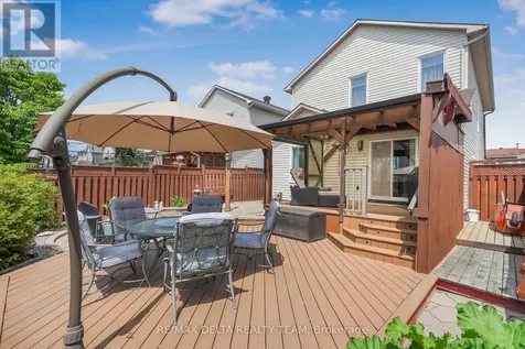 2040 Sunland Drive Ottawa ON K4A 3K8