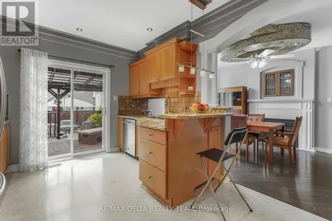 2040 Sunland Drive Ottawa ON K4A 3K8
