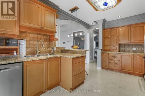 2040 Sunland Drive Ottawa ON K4A 3K8