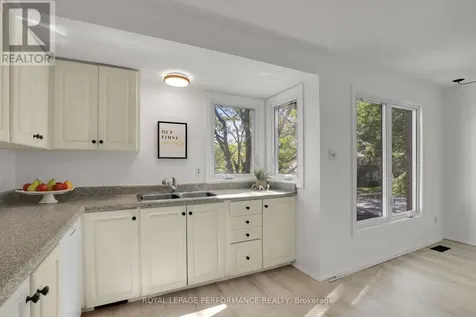 3342 Southgate Road Ottawa ON K1V 9P8