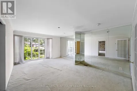 39 Mohawk Crescent Ottawa ON K2H 7G7