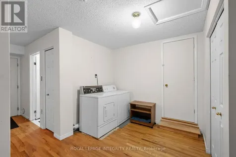 39 Mohawk Crescent Ottawa ON K2H 7G7