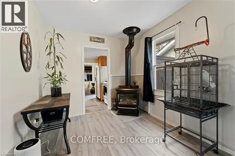 1743 St Luke Road Windsor ON N8Y 3N7