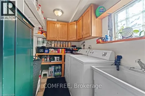 1743 St Luke Road Windsor ON N8Y 3N7